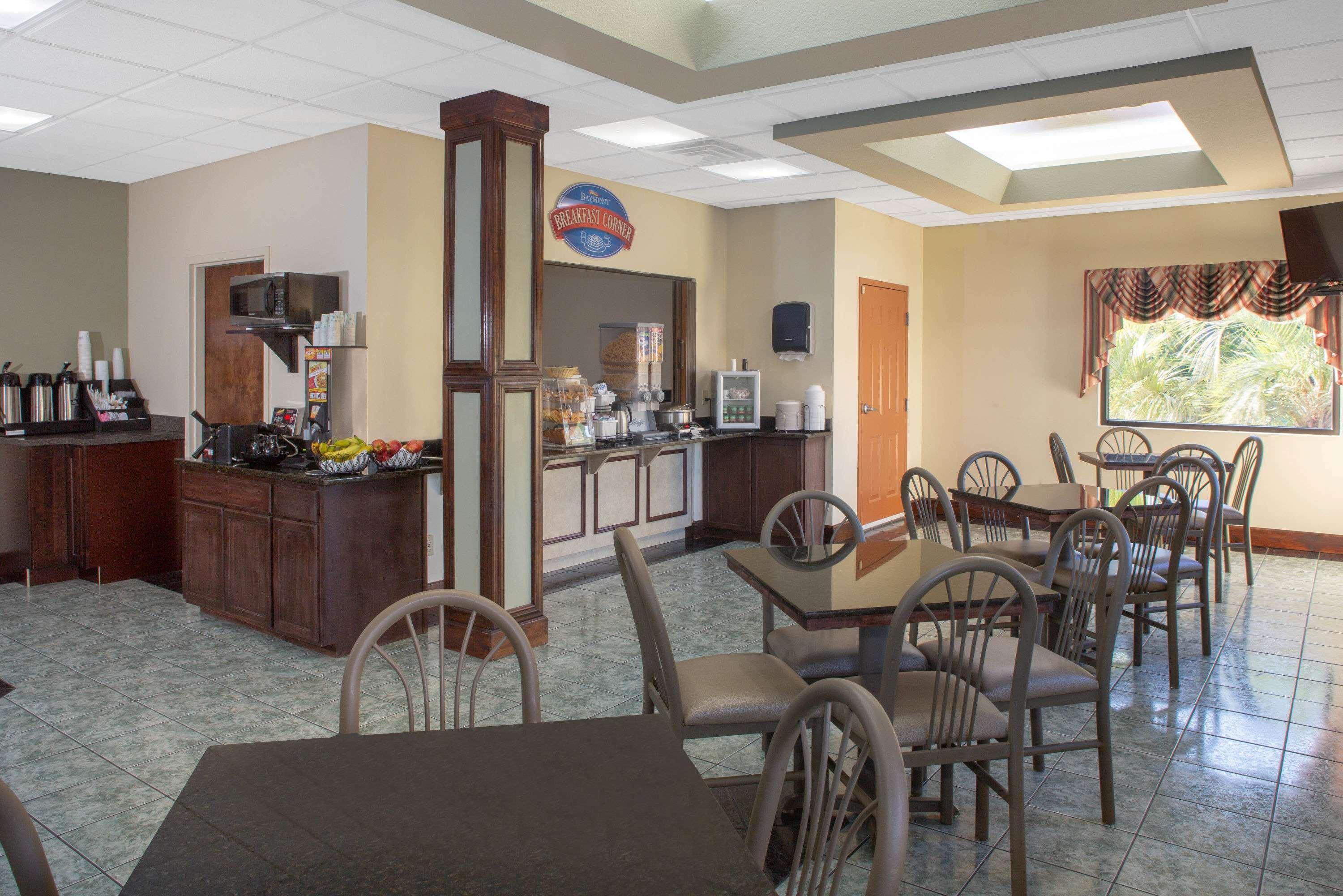 Baymont By Wyndham Midway Tallahassee Экстерьер фото